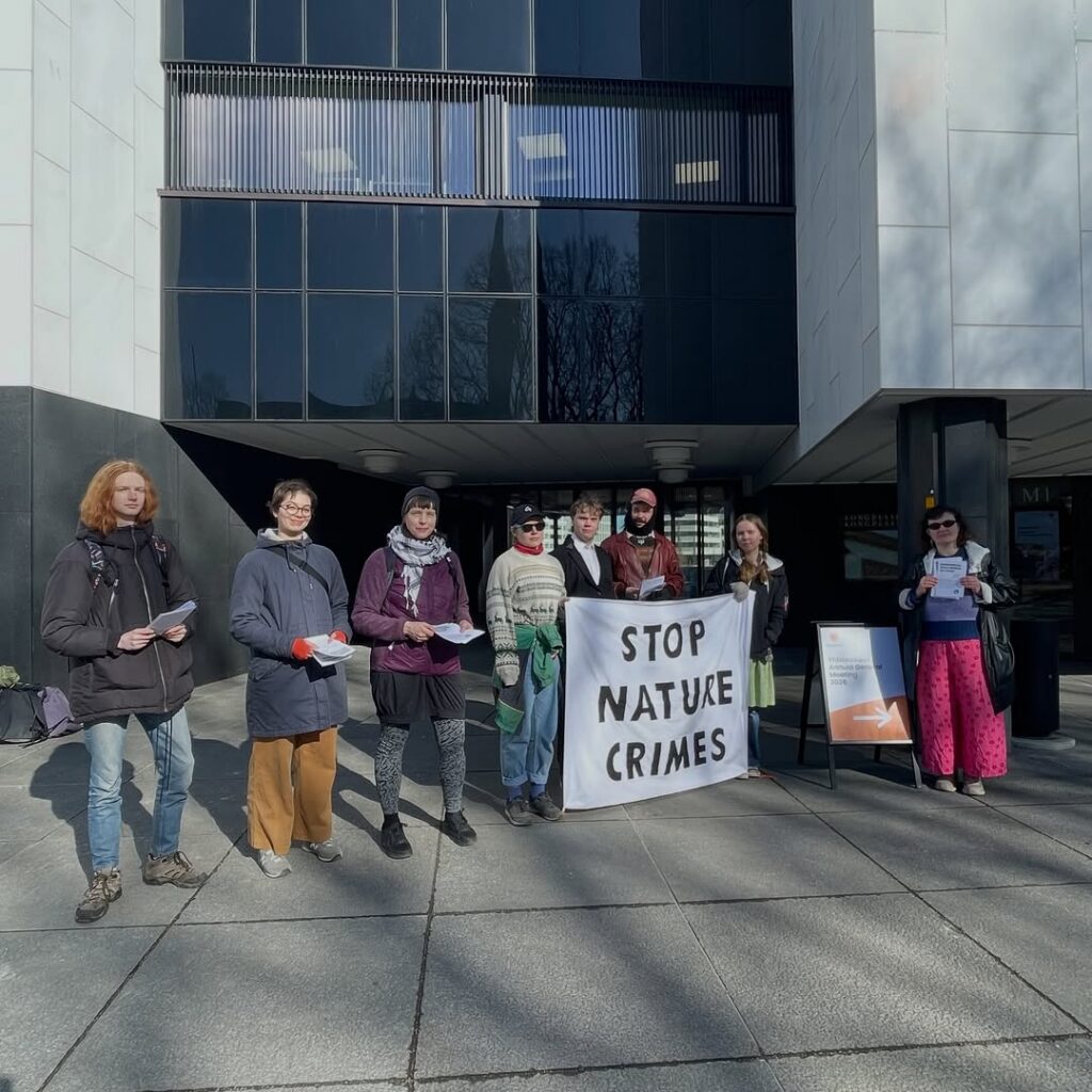 Activists outside Finlandia Hall in central Helsinki © Luontoliitto's politiikkaryhma